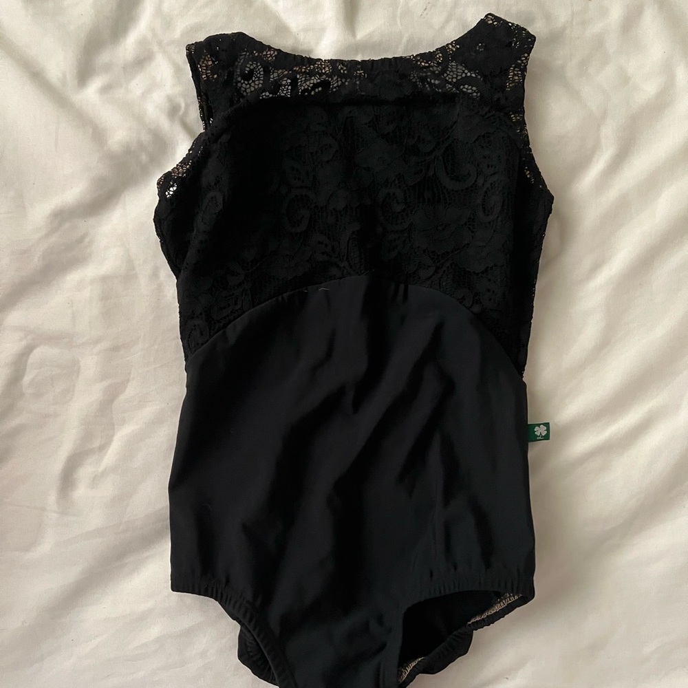Black Low Back Lace Luckyleo